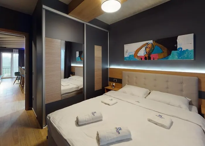 In Διαμέρισμα *