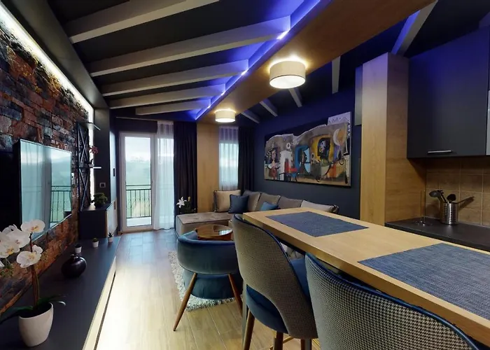 In Διαμέρισμα